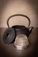 Load image into Gallery viewer, Cast Iron Tea Pot (300ml)
